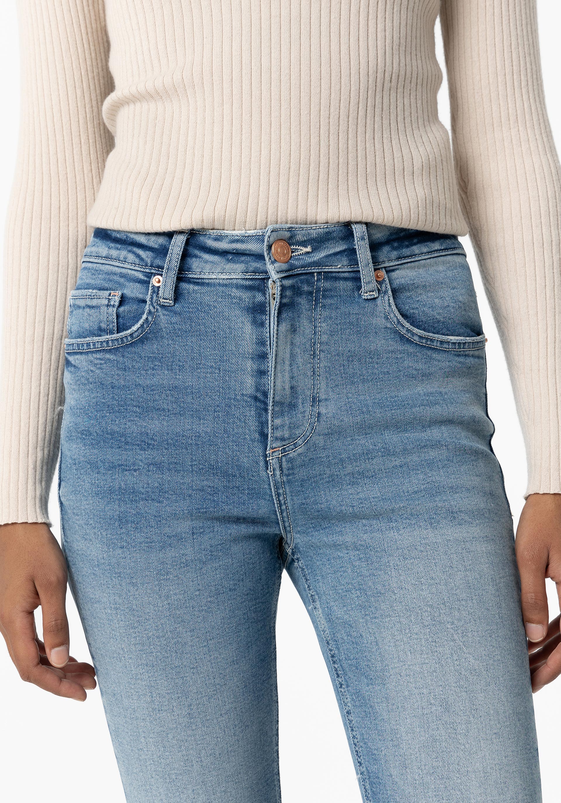 Jeans Megan Cropped Flare Cintura Alta