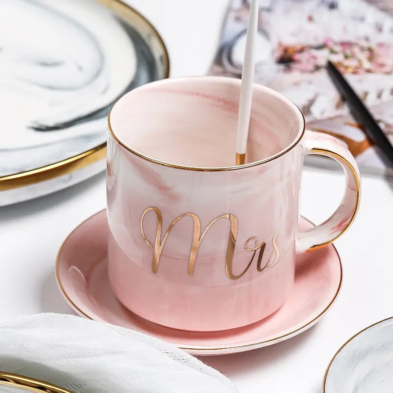 (2er Set) 340ml Keramik Kaffee Tasse Hochzeits Geschenk Couple Cups - Mr & Mrs