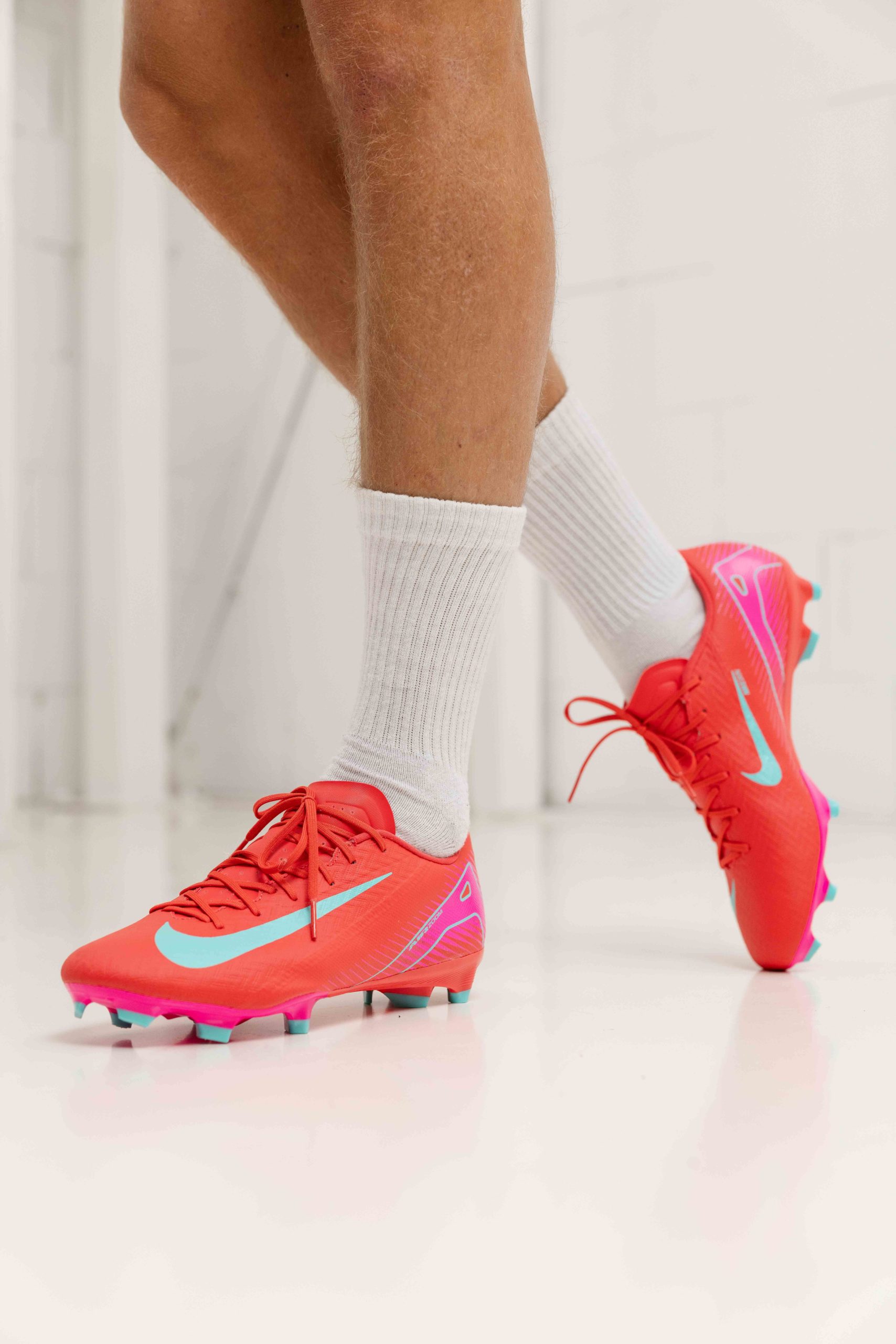 Nike Zoom Vapor 16 Academy Fg/MG Voetbalschoenen Senior Rood
