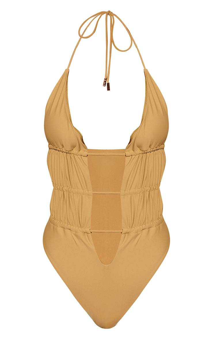 Vert Olive Maillot De Bain À Découpe Frontale Froncée Avec Breloque Coquillage