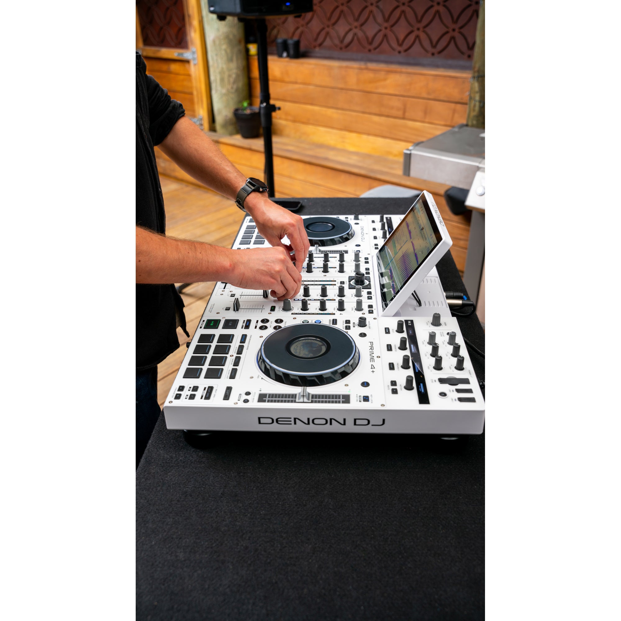 Denon DJ PRIME4+ White Edition 4-deck standalone DJ-controller
