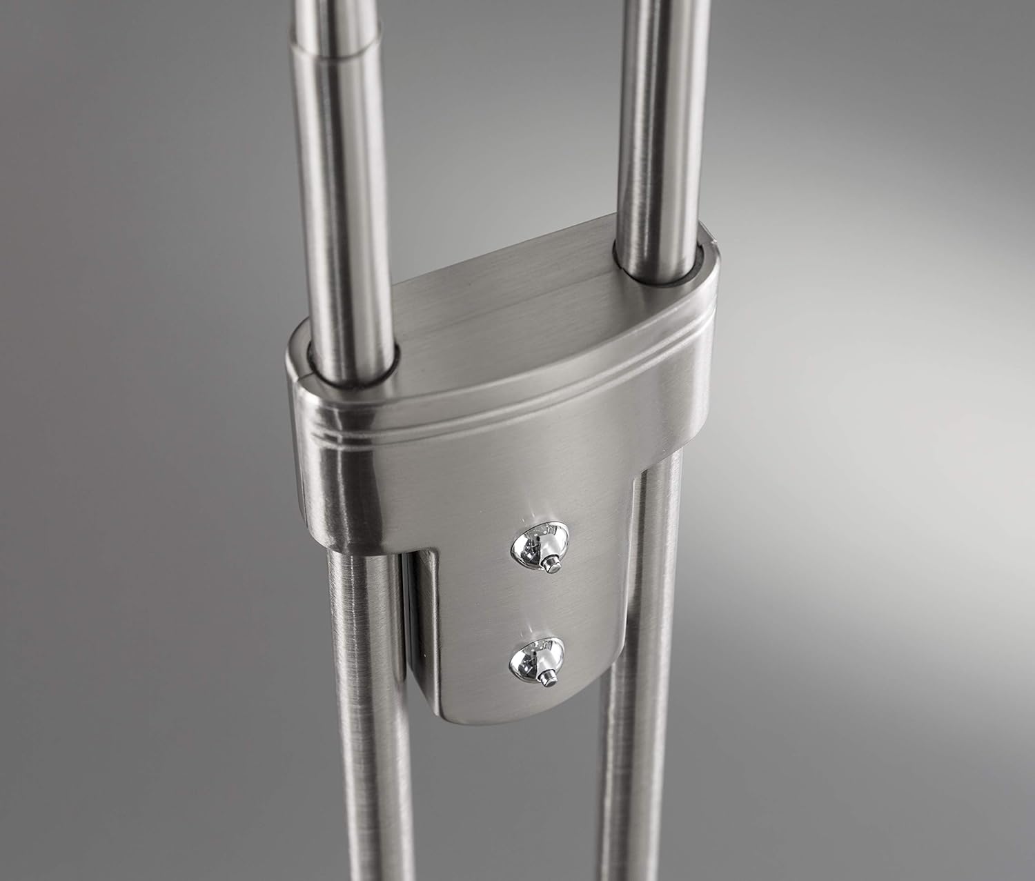Fischer & Honsel Stehleuchte Dent, 2x LED 6 Watt, Matt, Nickelfarben, 3 Stufen CCT, Stufenlos Dimmbar, Flexarme, 40108, 25x25x150cm (LxBxH), 1600 Lumen, 2700K/ 3350K/ 4000K