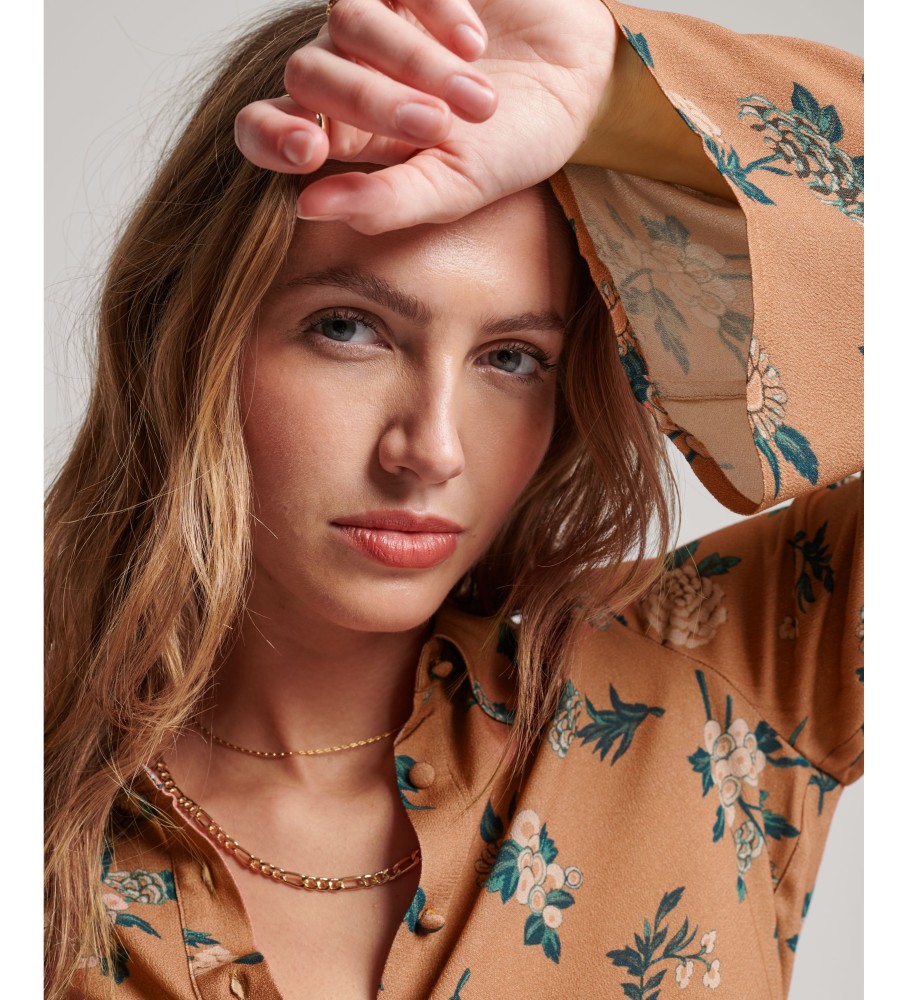 Camisa marrom anos setenta da Superdry Studios