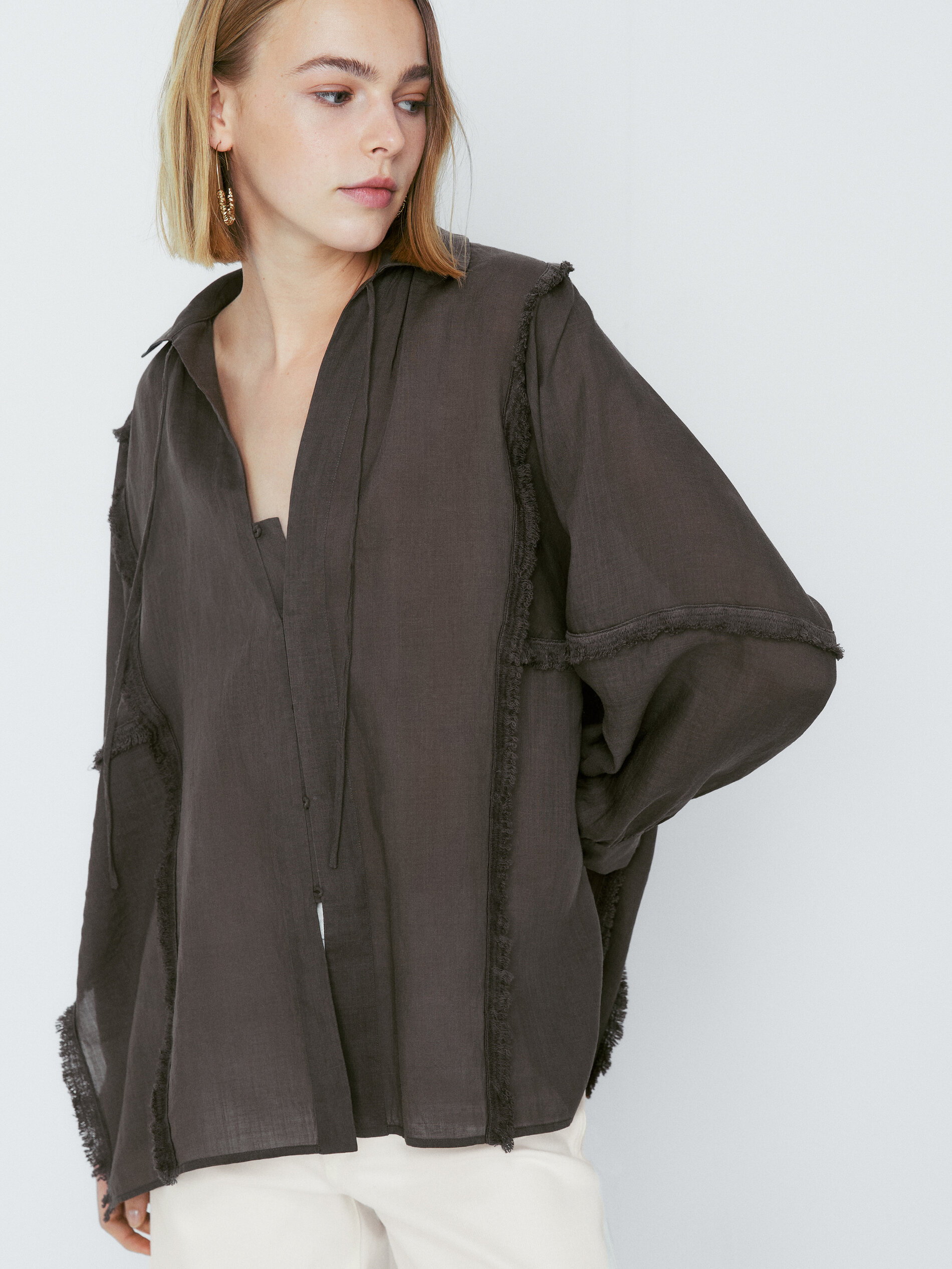 Blusa com detalhe de amarração - VERDE ESCURO