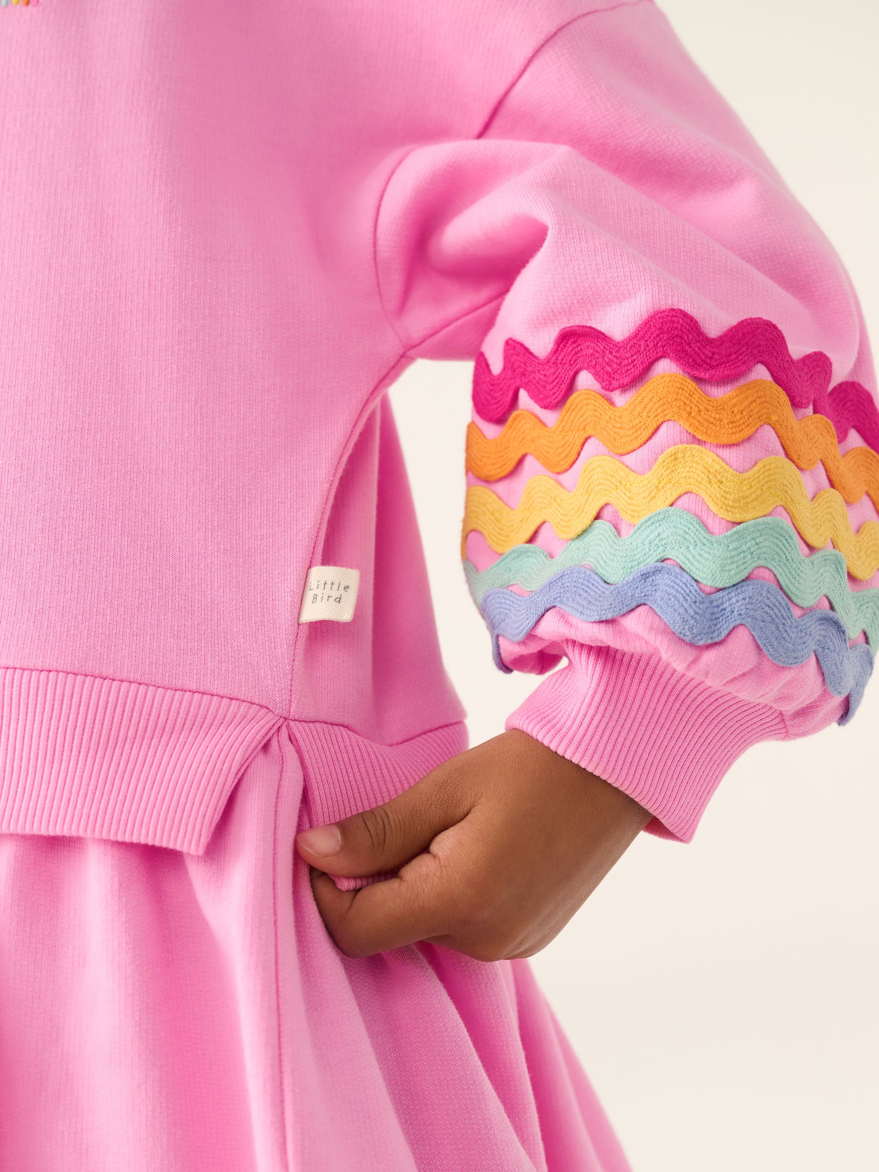 Little Bird by Jools Oliver pastelkleurige regenboog Ric Rac mockable sweatjurk