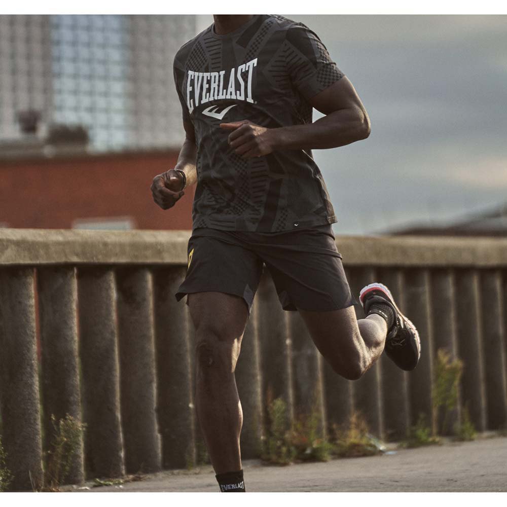 Everlast Randall por toda parte