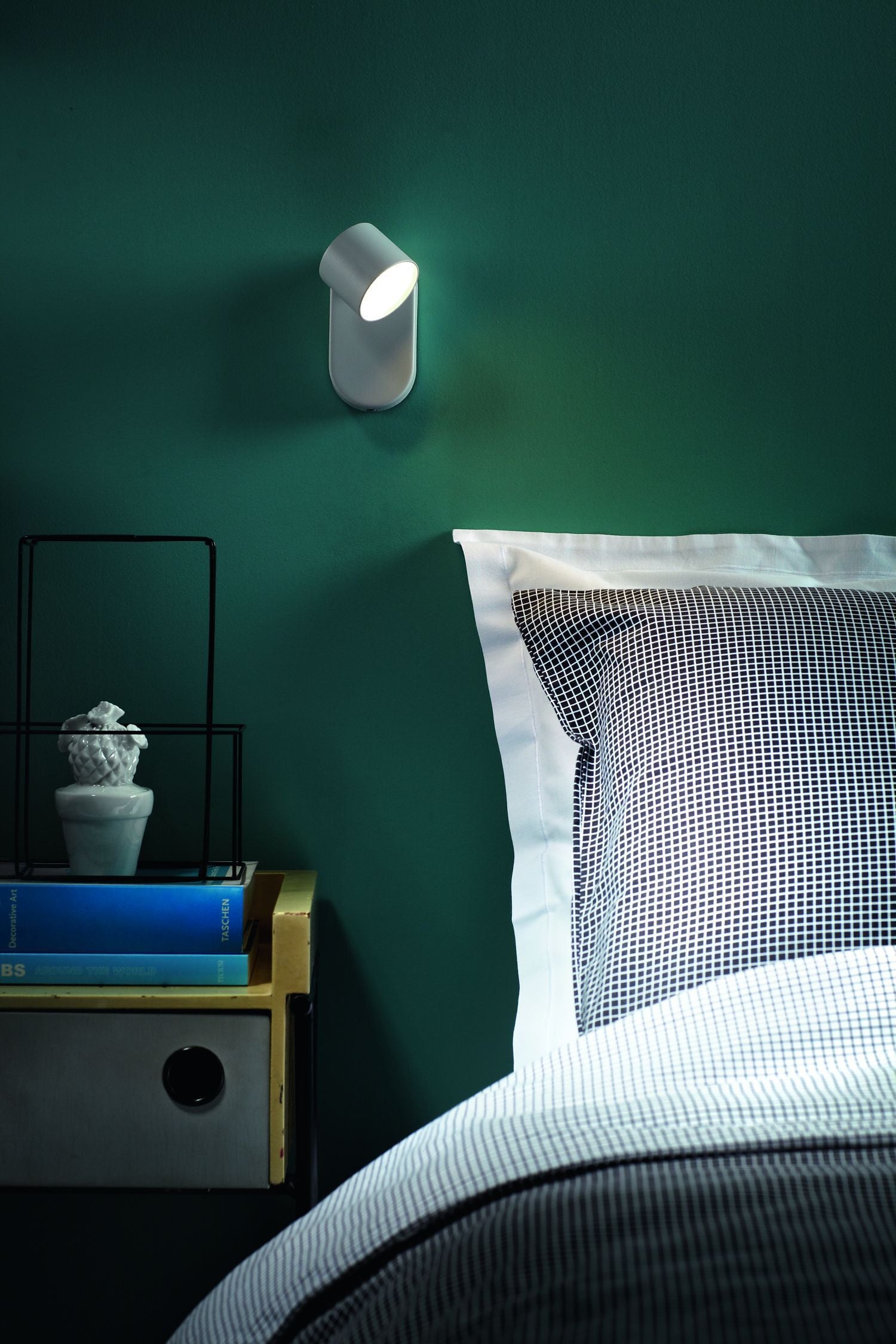 Philips STAR Wandspot - Weiss / B: 8.2 cm x T: 6.0 cm x H: 11.8 cm