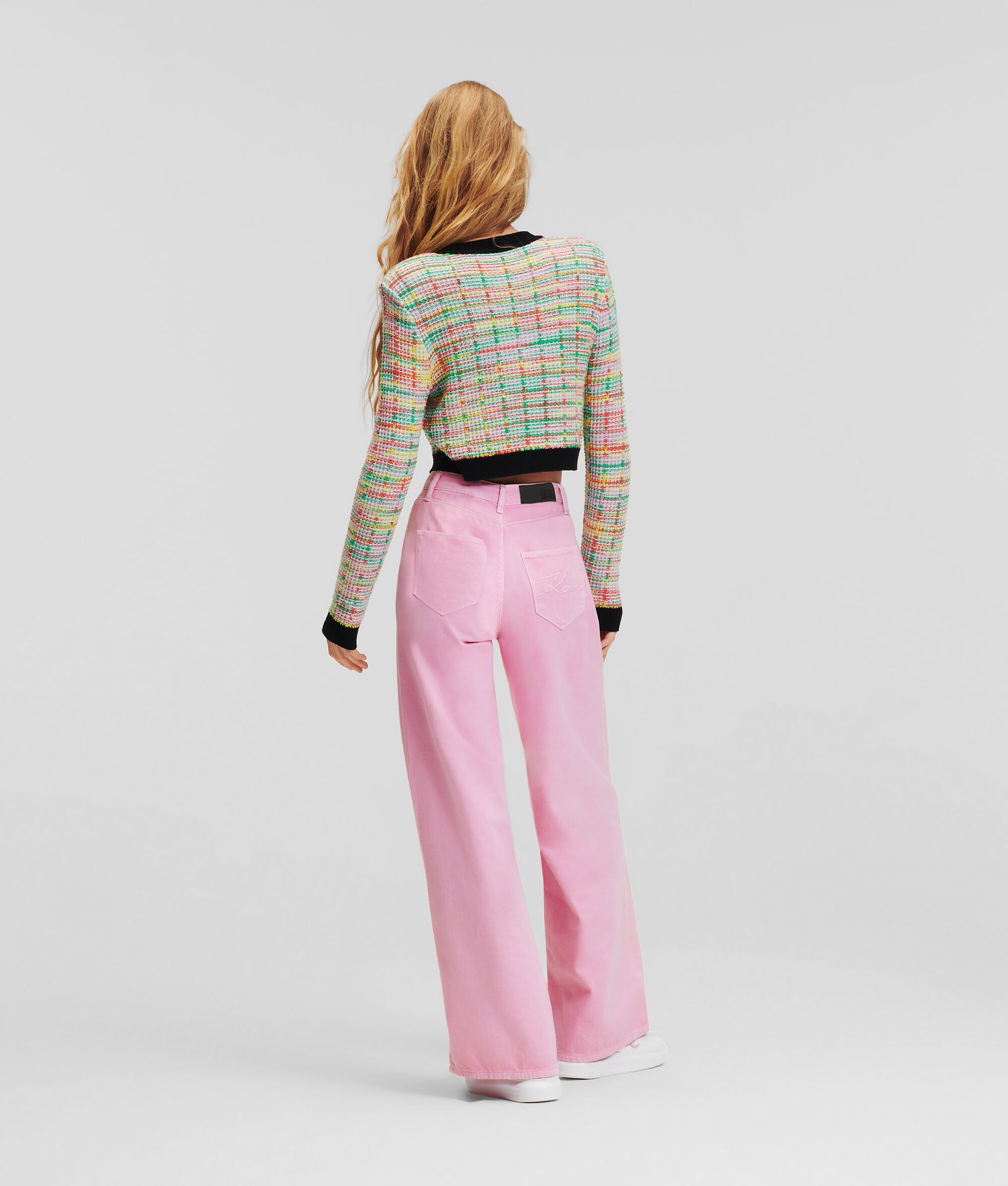 JEAN LARGE À TAILLE HAUTE