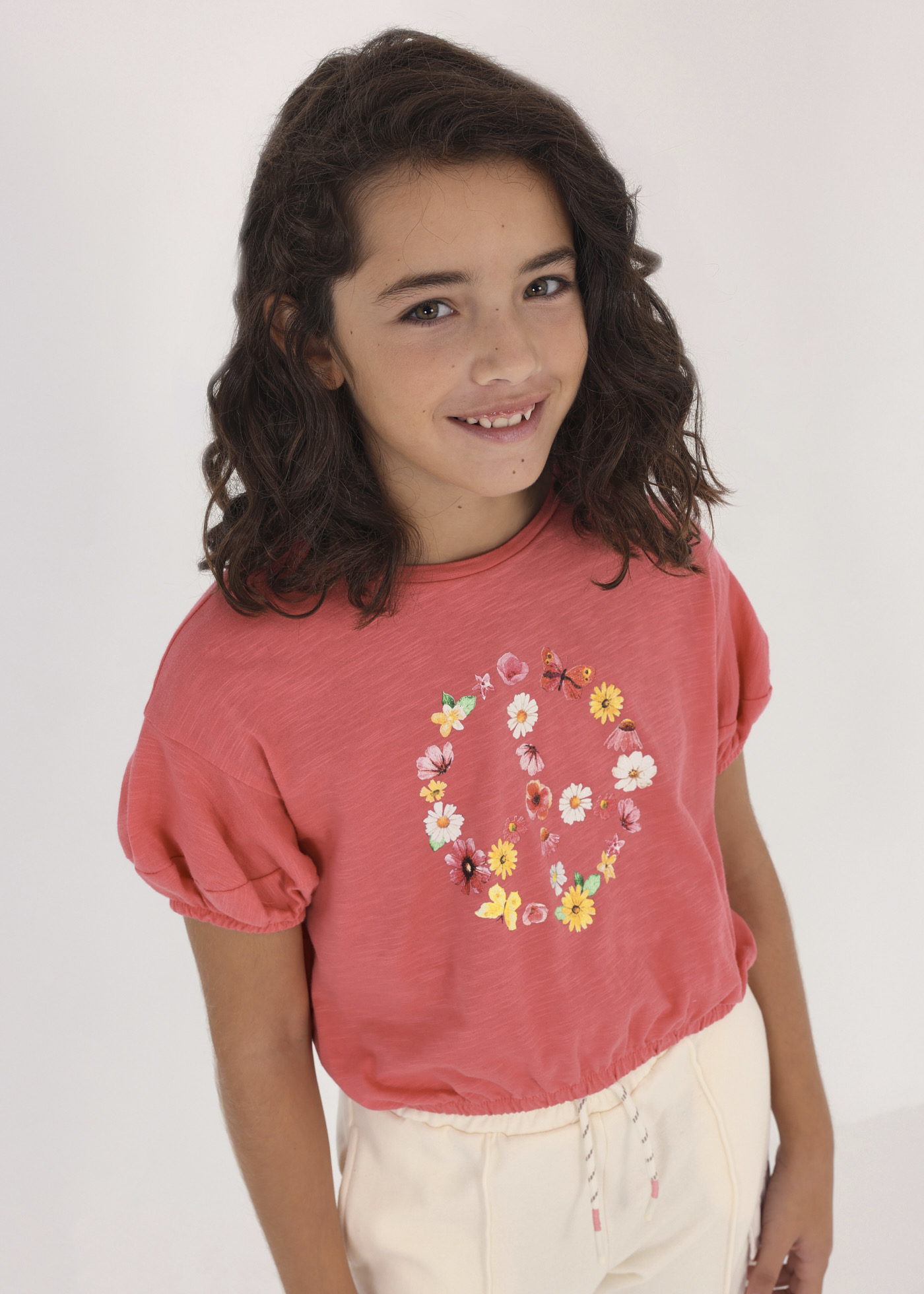 Camiseta feminina de algodão sustentável com mangas bufantes