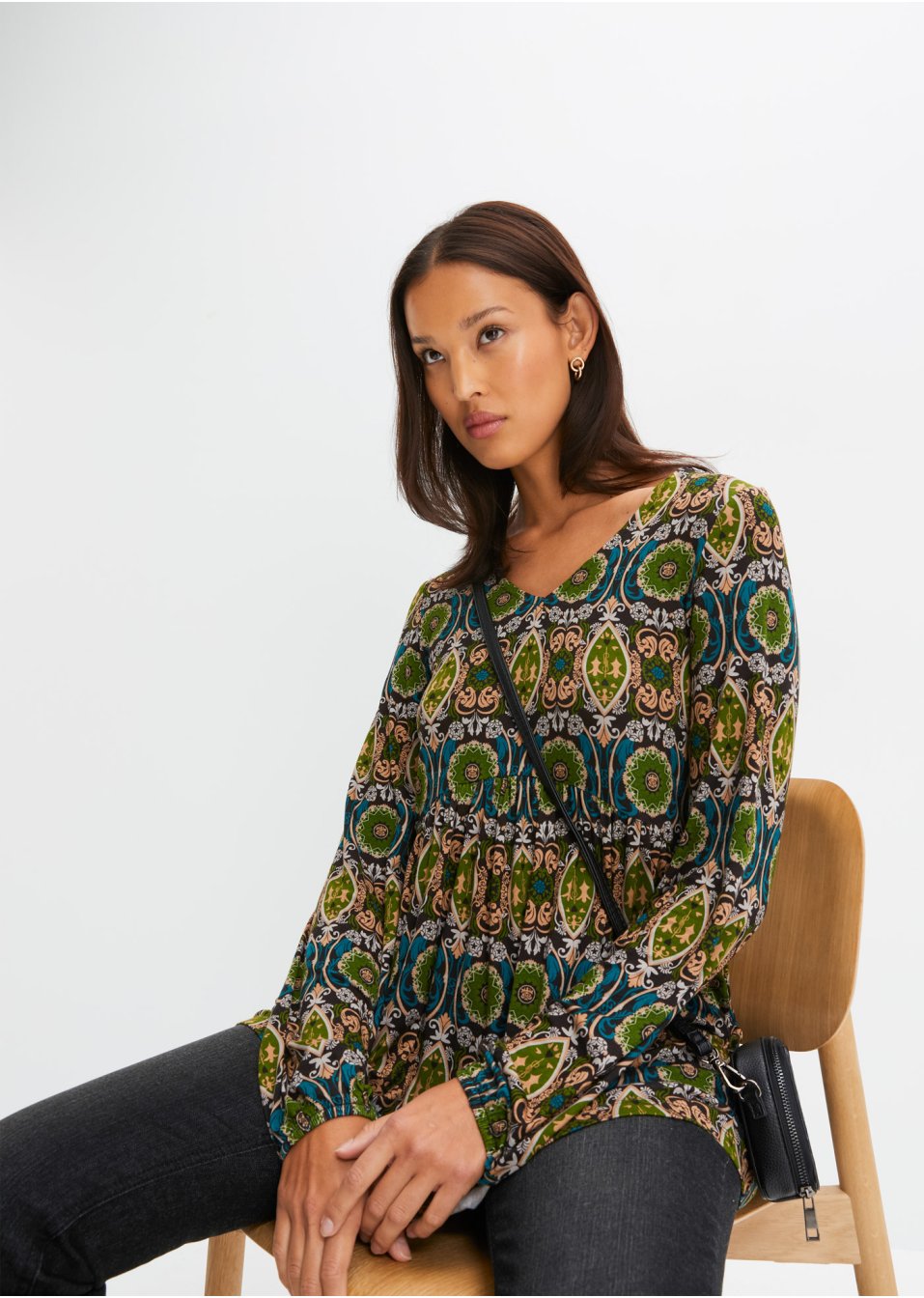 T-shirt blouse