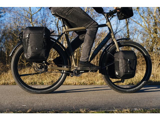 AGU Performance Essentials Dwr Single Black