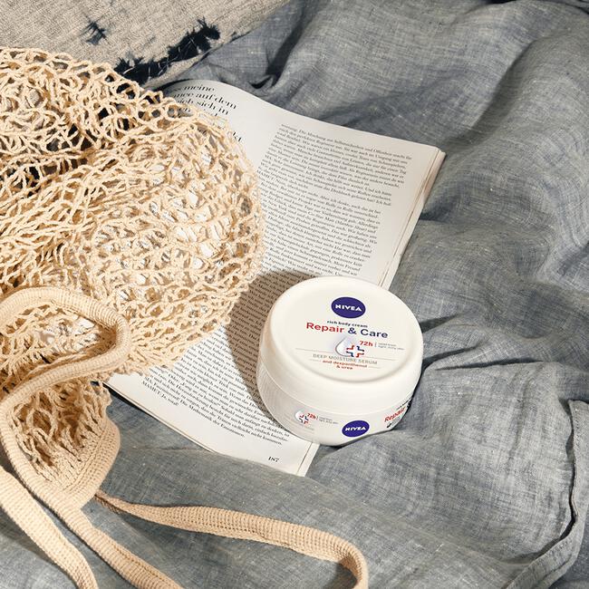 NIVEA Repair & Care Body Crème 300 ML