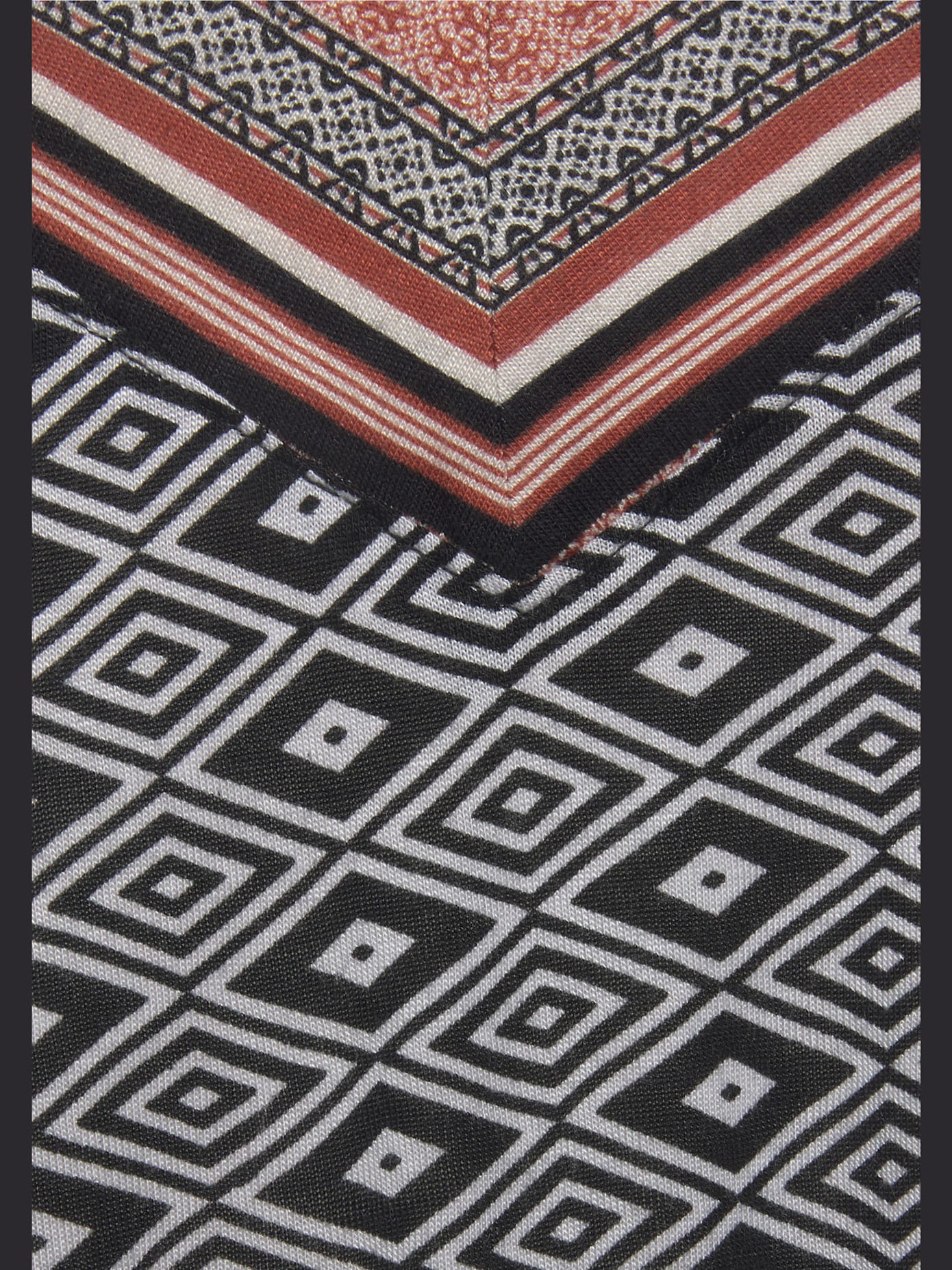 Debardeur haut avec motif ethnique