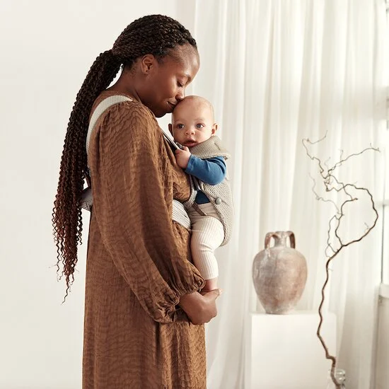 Porte-bébé Mini   Gris/Beige Mesh 3D        de               BabyBjörn