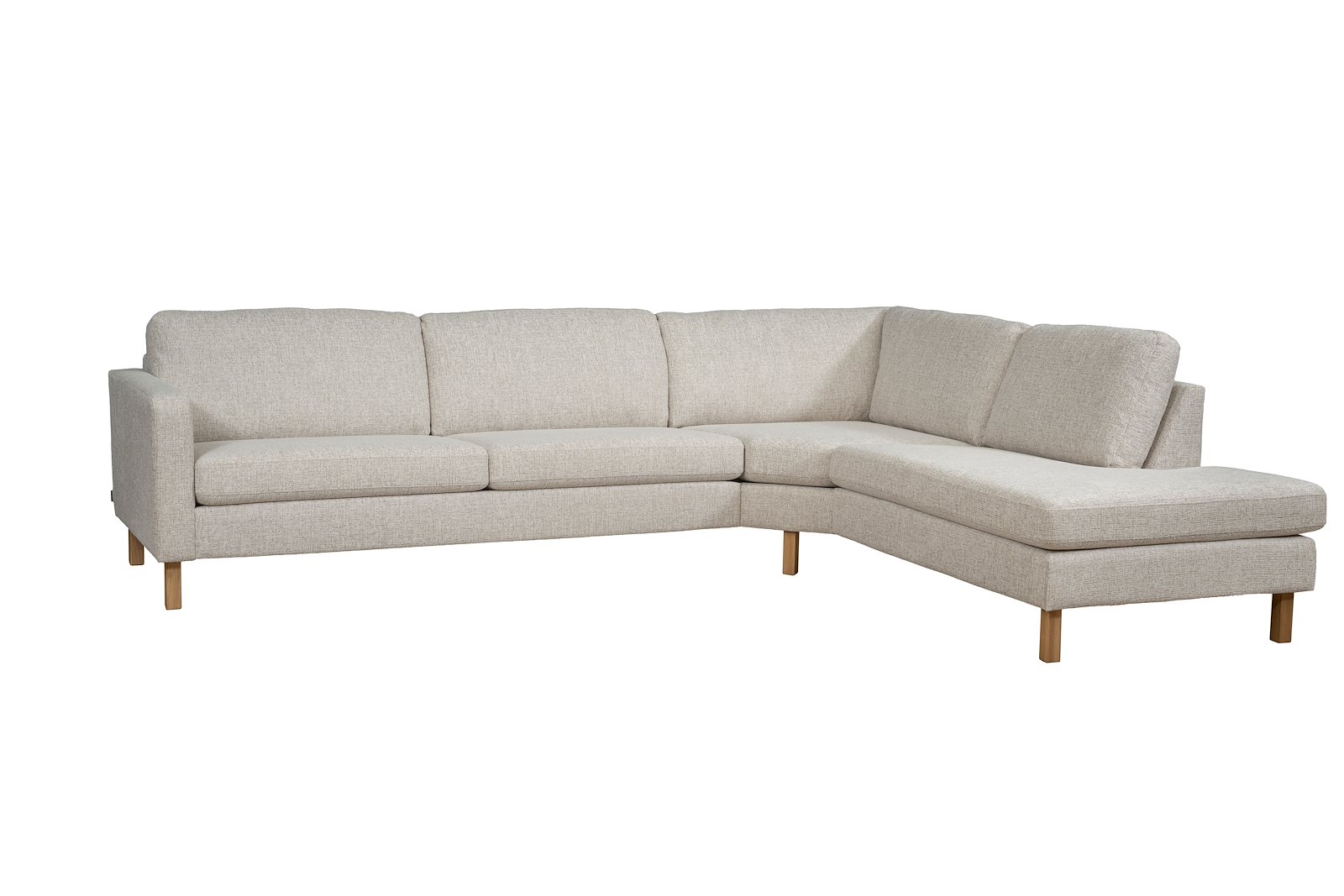 Mandal hjørnesofa Oppsett RHB. 3-seter med åpen ende høyre. Big hjørnemodul. Tekstil Nivus 203 Lin Creme. Arm 16, Duo puter, Firkantet ben 16 cm Natur. Skum