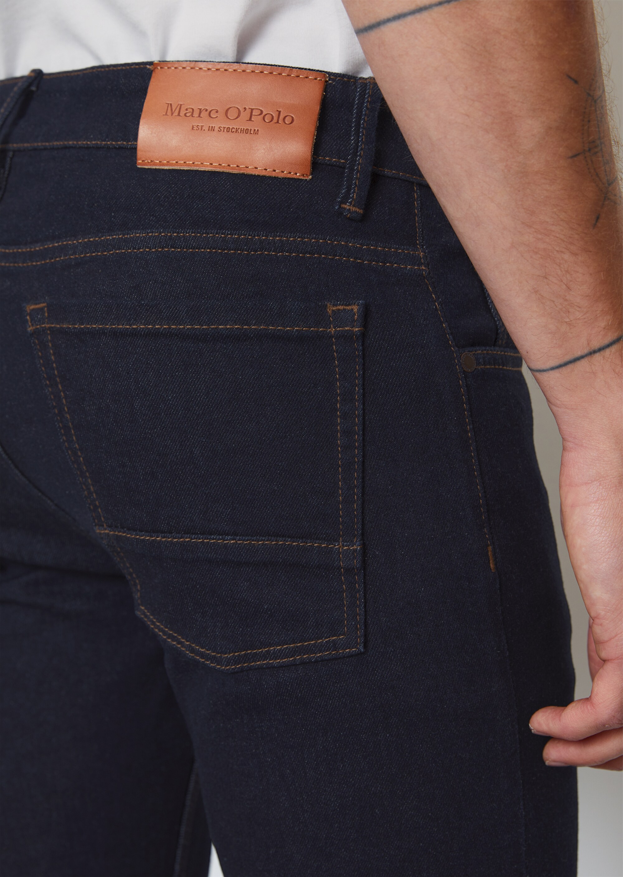 Jeans Modell SJÖBO shaped aus Bio-Baumwolle-Mix