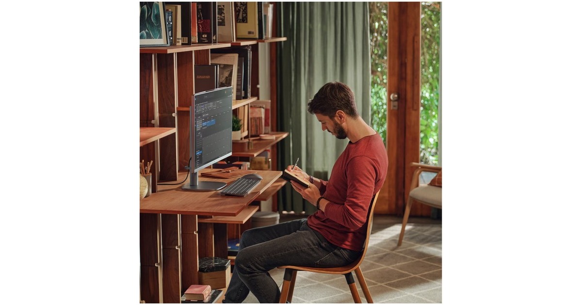 HPOmniStudio X 27-cs0015nd (AM3L4EA) all-in-one pc  (Zilver | Core Ultra 5 125H | Arc Graphics | 16 GB | 512 GB SSD)