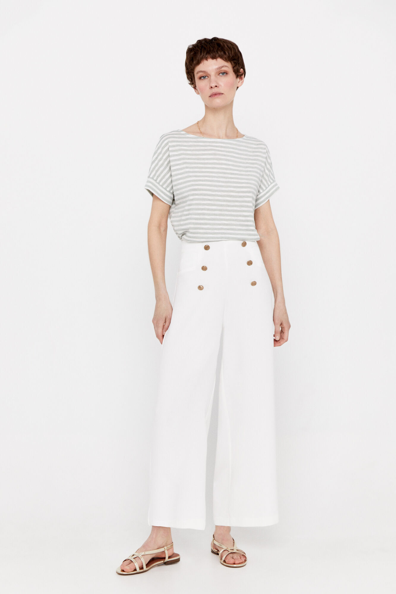 Calça cropped com botões frontais - Branca