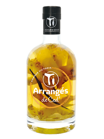 TI ARRANGES DE CED ANANAS VICTORIA