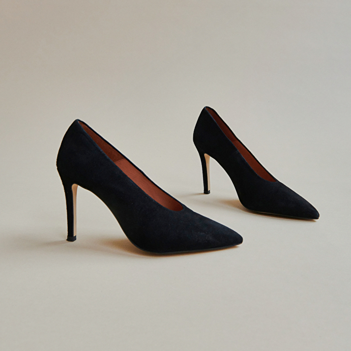 Escarpins à bouts pointus  en velours noir