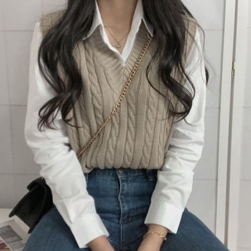 MIKIGA - V-hals kabelgebreid vest