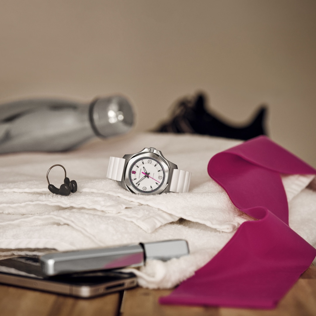 Victorinox Swiss Army I.N.O.X. V Lady Silbrig / Weiss