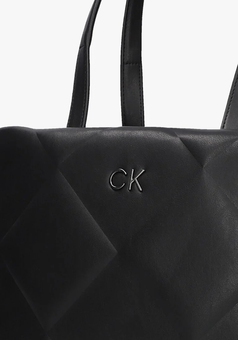 CALVIN KLEIN zwarte calvin klein handtas re-lock quilt tote lg