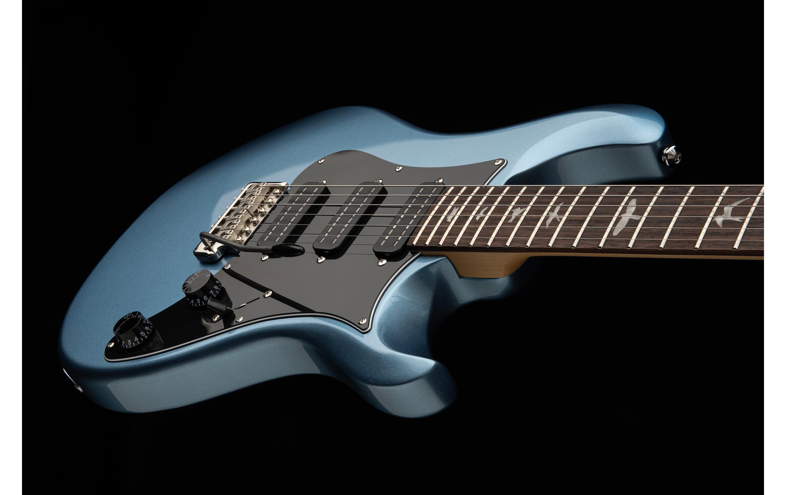 E-Gitarre SE NF3 Ice Blue Metallic<br>Allzweck-Gitarre mit Narrowfield-Pickups