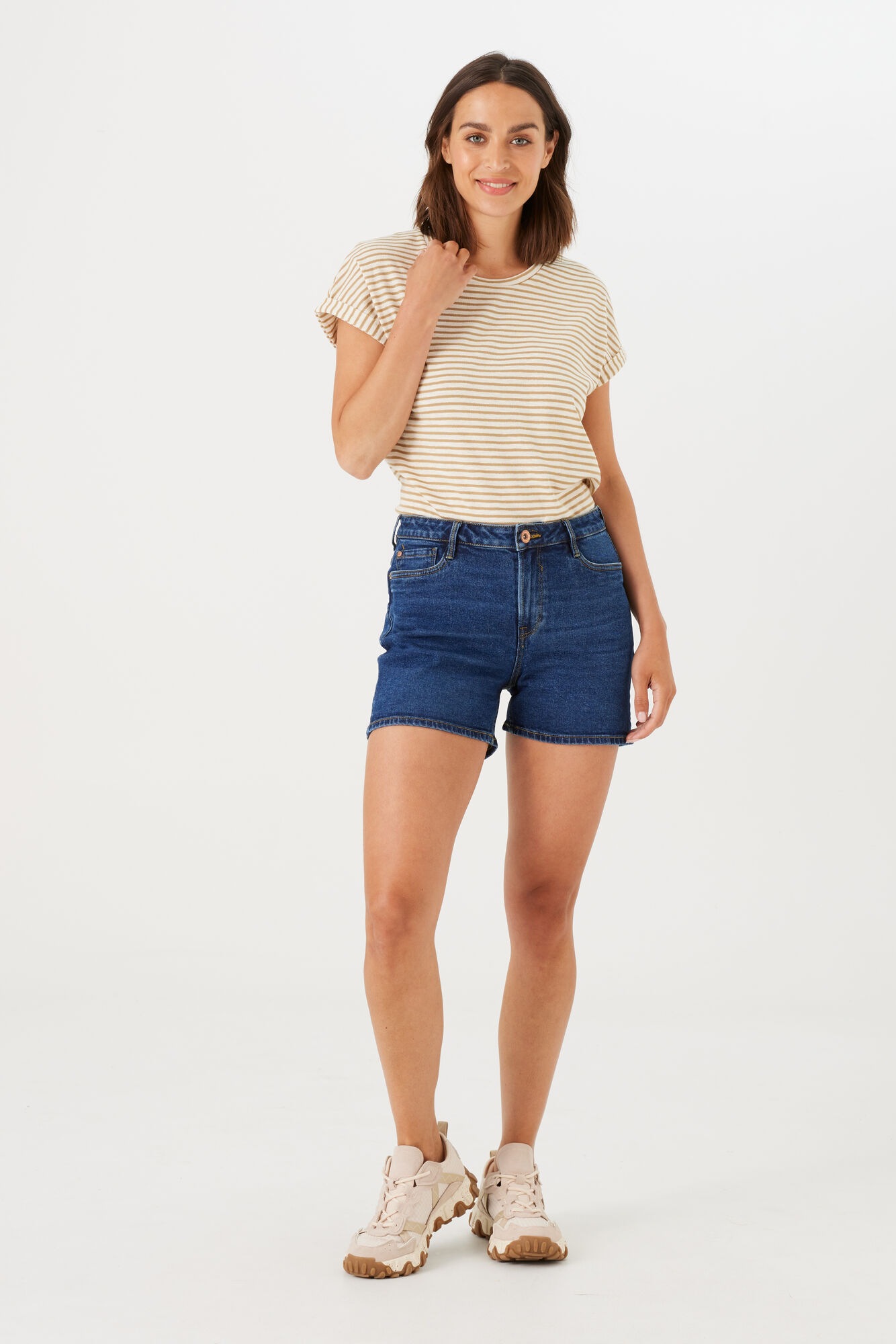 Garcia Bermudas »Celia-slim fit«  Sommerhose In leichtem Used-Look
