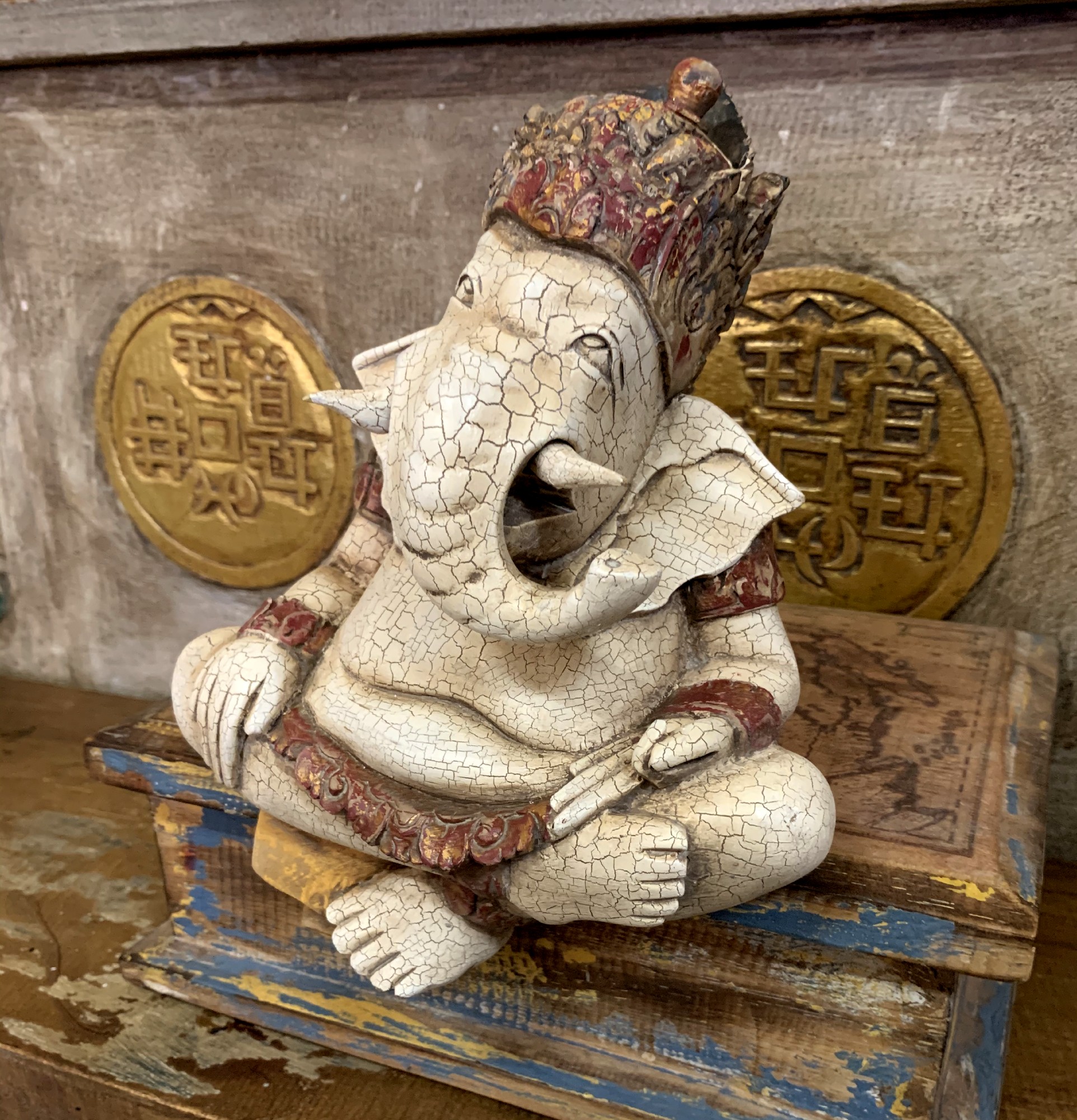Skulptur 'Lachender Ganesha', antik weiß, H 21 cm, B 19 cm, L 10 cm von fischer's lagerhaus