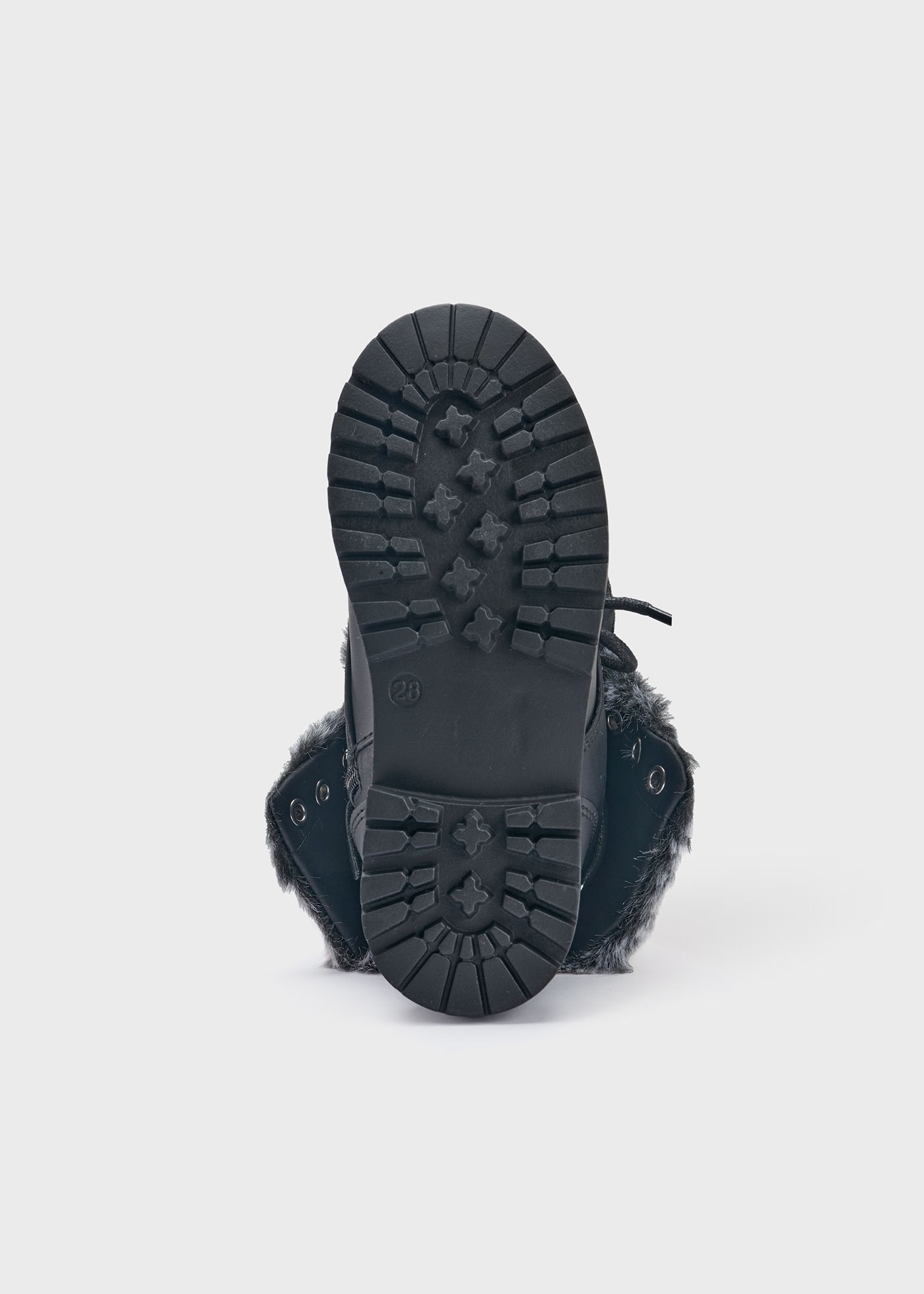 Bota de cano curto sustentável com forro de couro para meninas