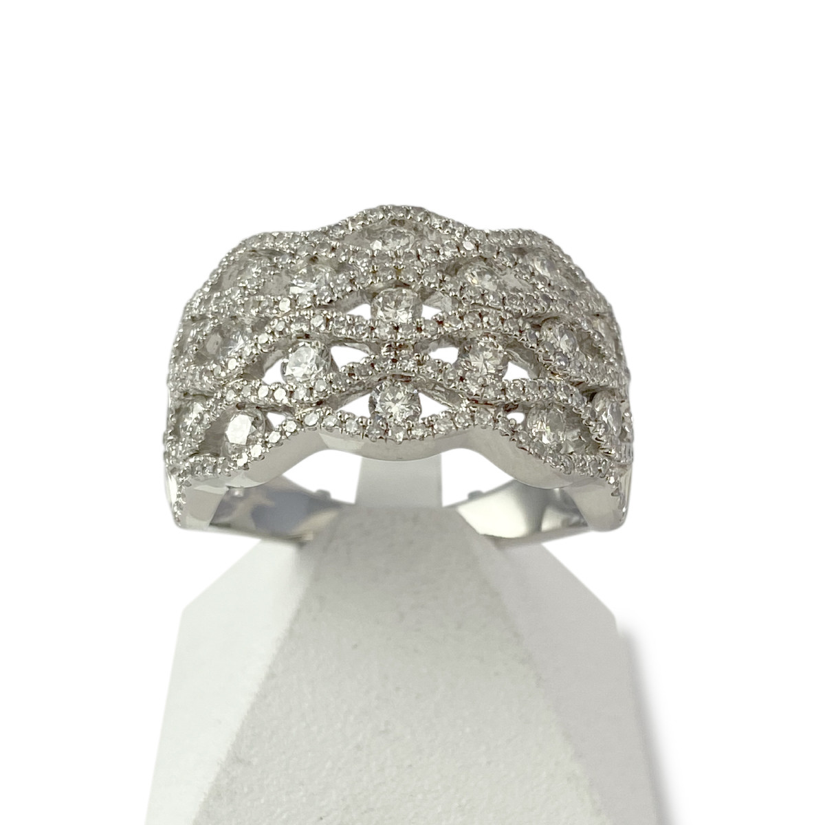 Bague d'occasion or 750 blanc diamants
