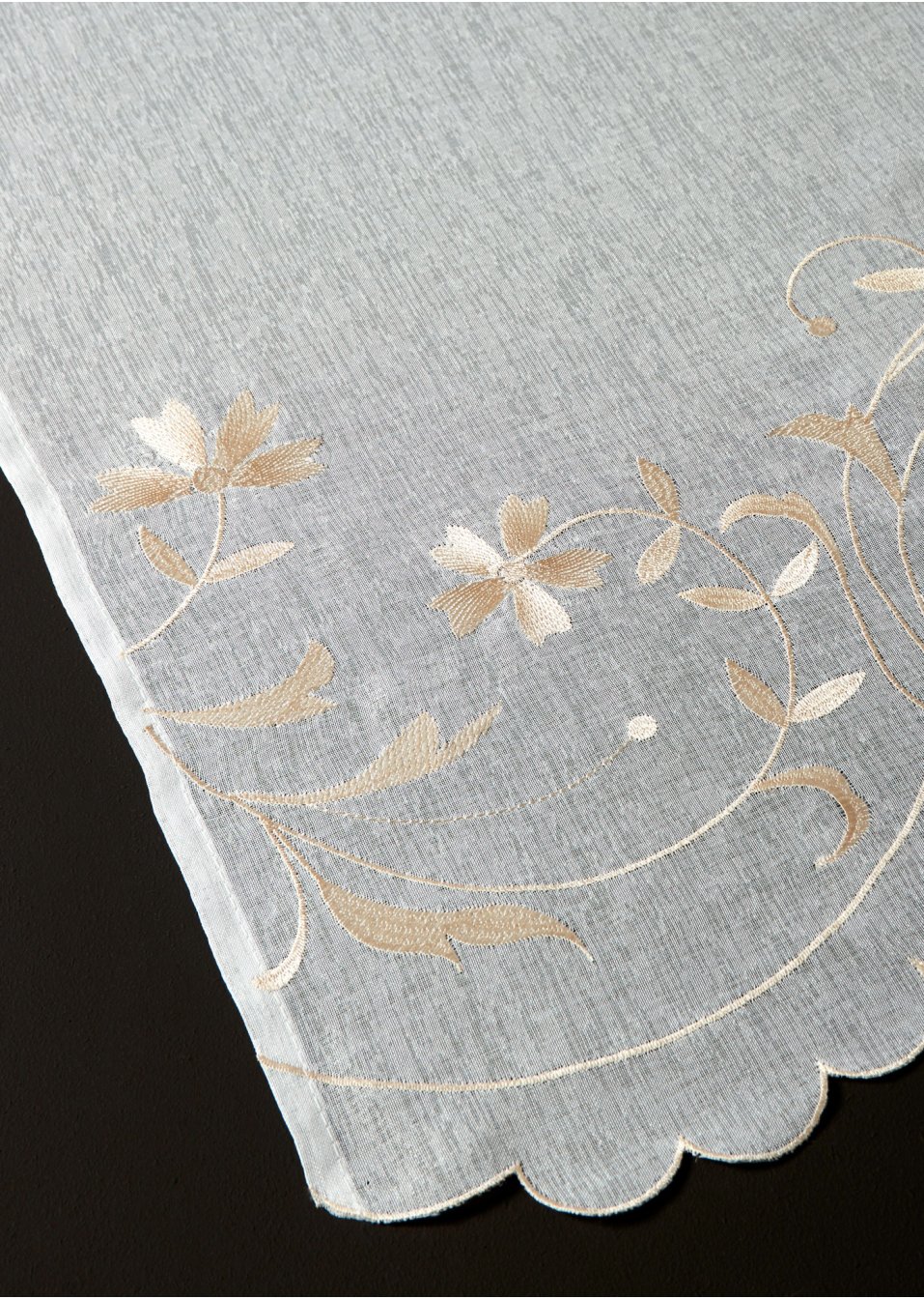 Vitrage avec broderie florale (1 pce.)