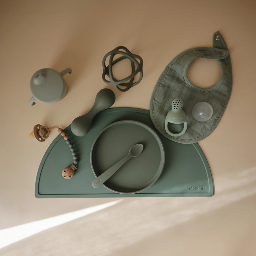 mushie Schnabeltasse smoke