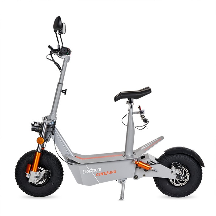 Patinete elétrico Centauro legalizado, cinza, com assento e tela LCD XXL.
