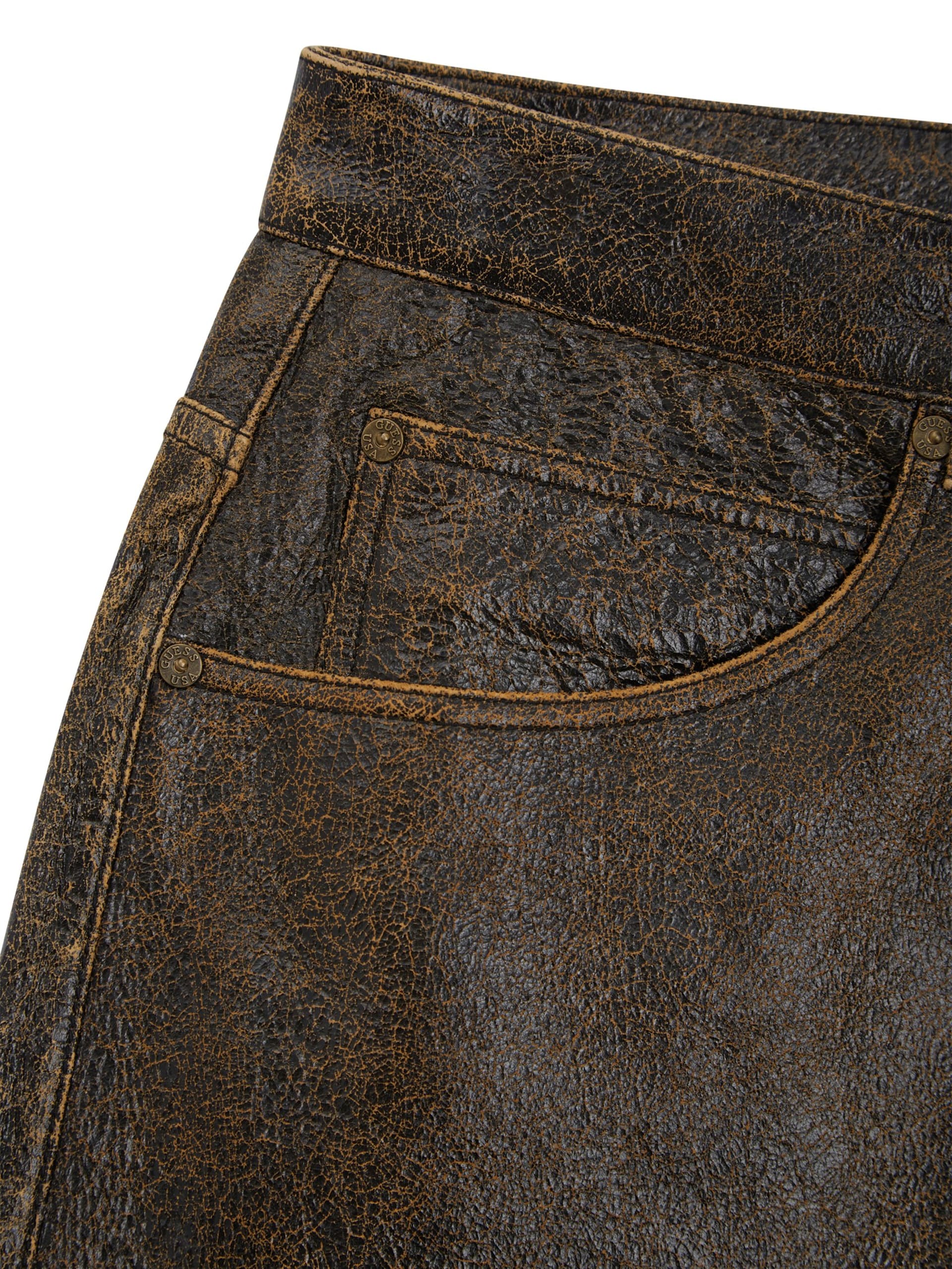 Shorts de couro rachado