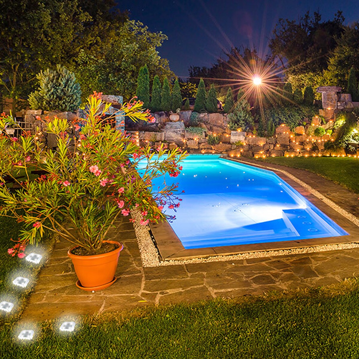 Starlyf® Leistungsstarke Solar LED - Gartenstrahler 4 Stück Solar Lights