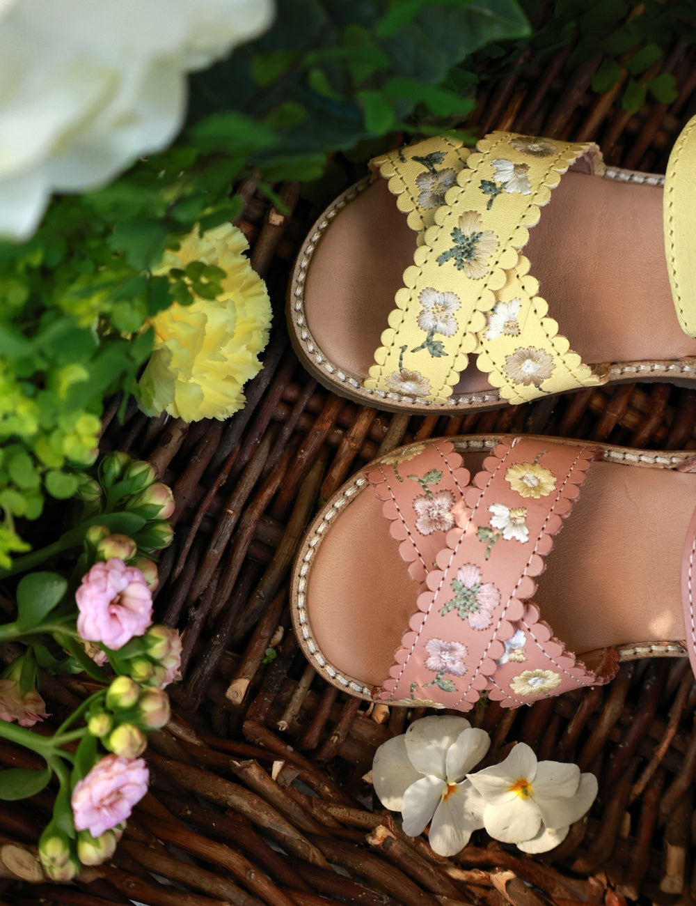 Flower Crossover Sandal - Lemon Meringue