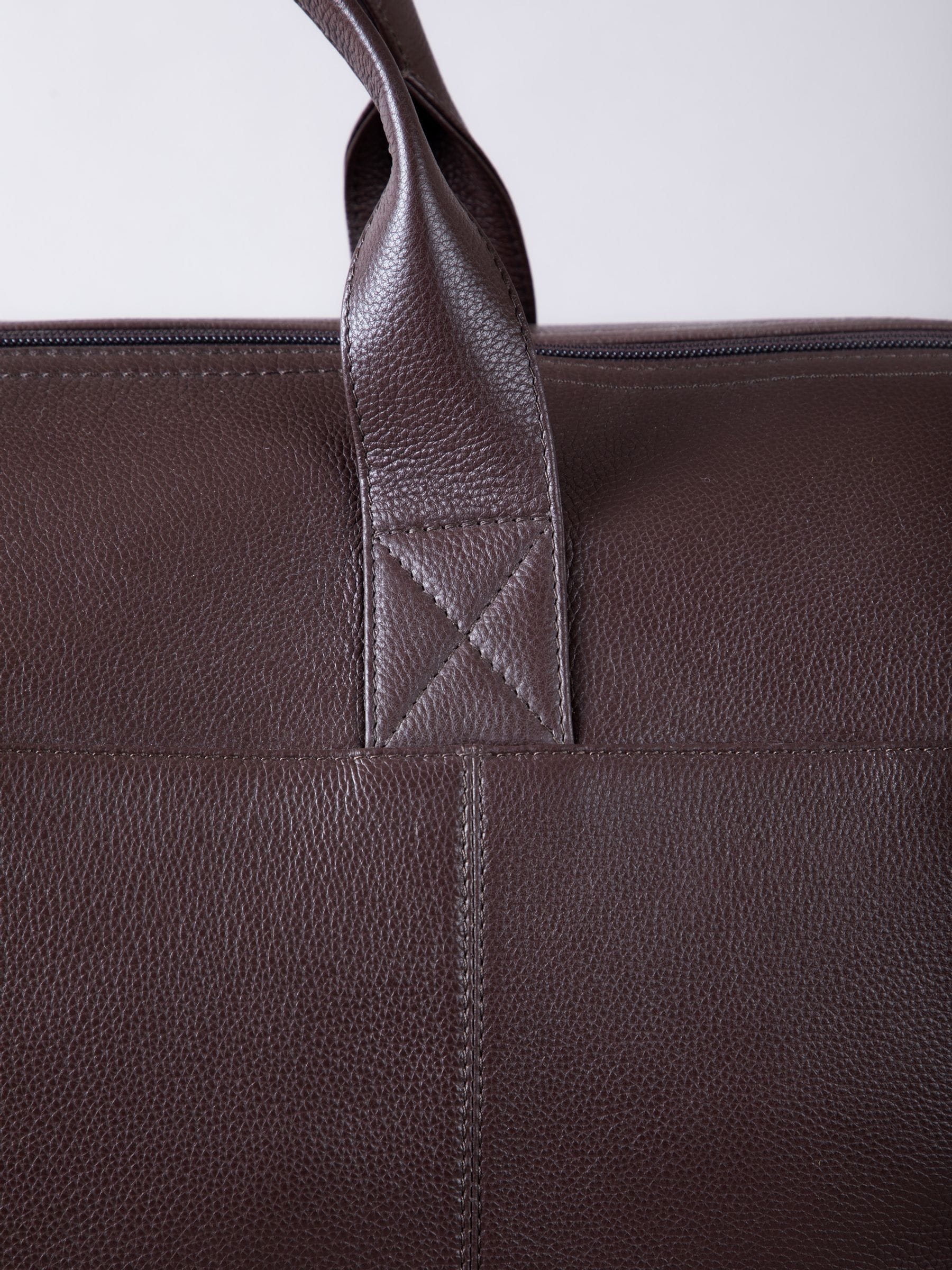 Bruin - Lakeland Leather Crummock Holdall