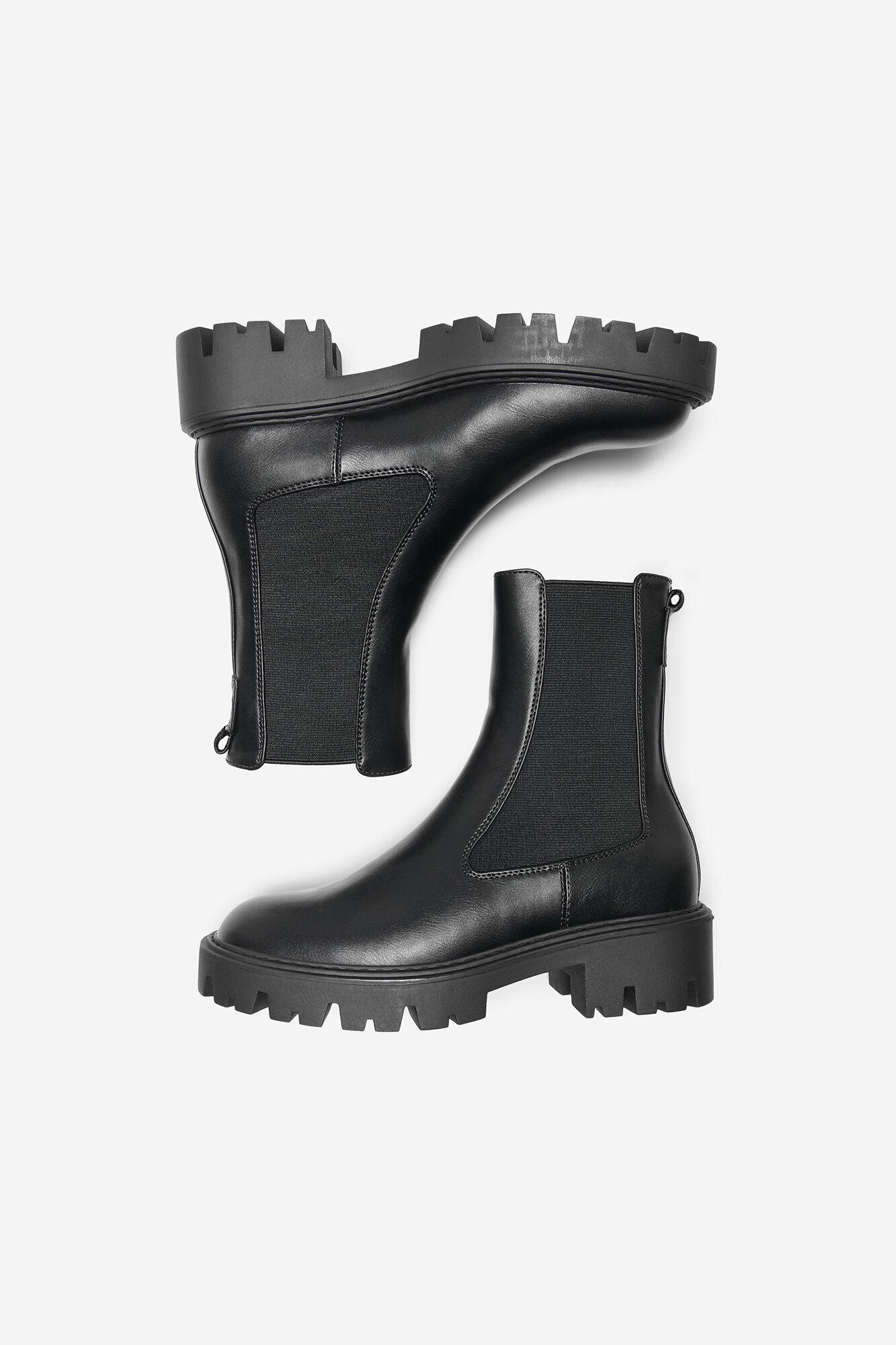Bota Chelsea em couro sintético