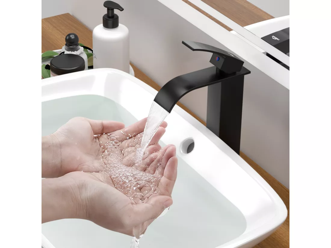Mitigeur Lavabo Cascade Noir Moderne pour Vasque à Poser Robinet pour Lavabo et Vasque Salle de Bain Robinetterie Mitigeur Eau et Froide,EU Modèle