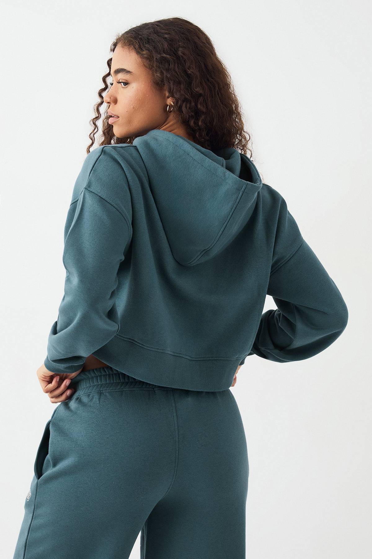 Sweat à Casynthétiqueche Court Zippé Boxy DSGN Studio