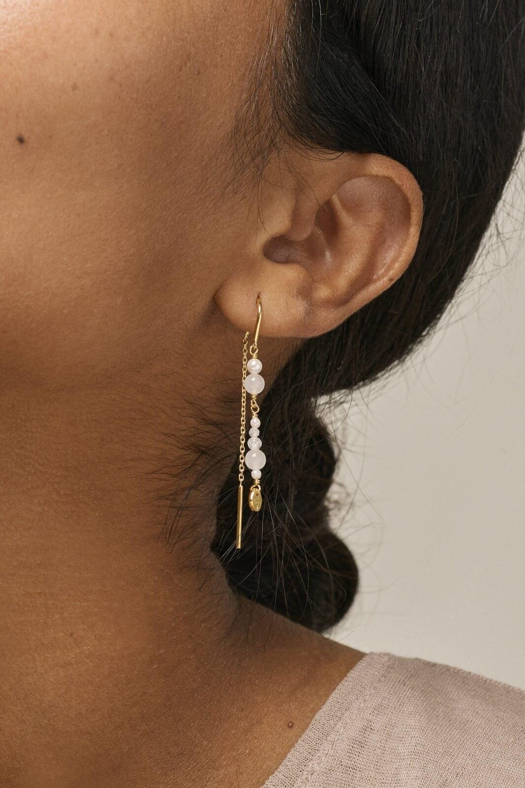 Enamel Copenhagen Earring, Sofia white and pearls