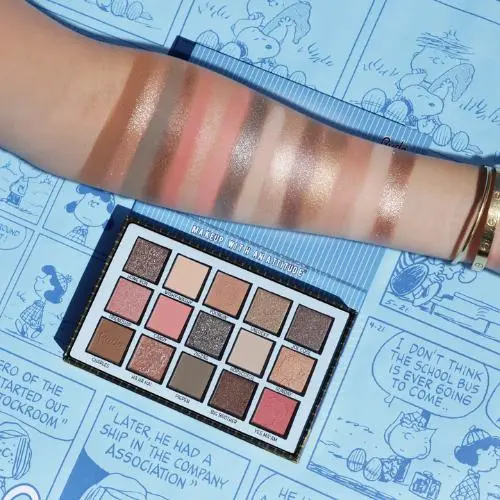 x Peanuts Shades of Peanuts Eyeshadow Palette Cool-Toned