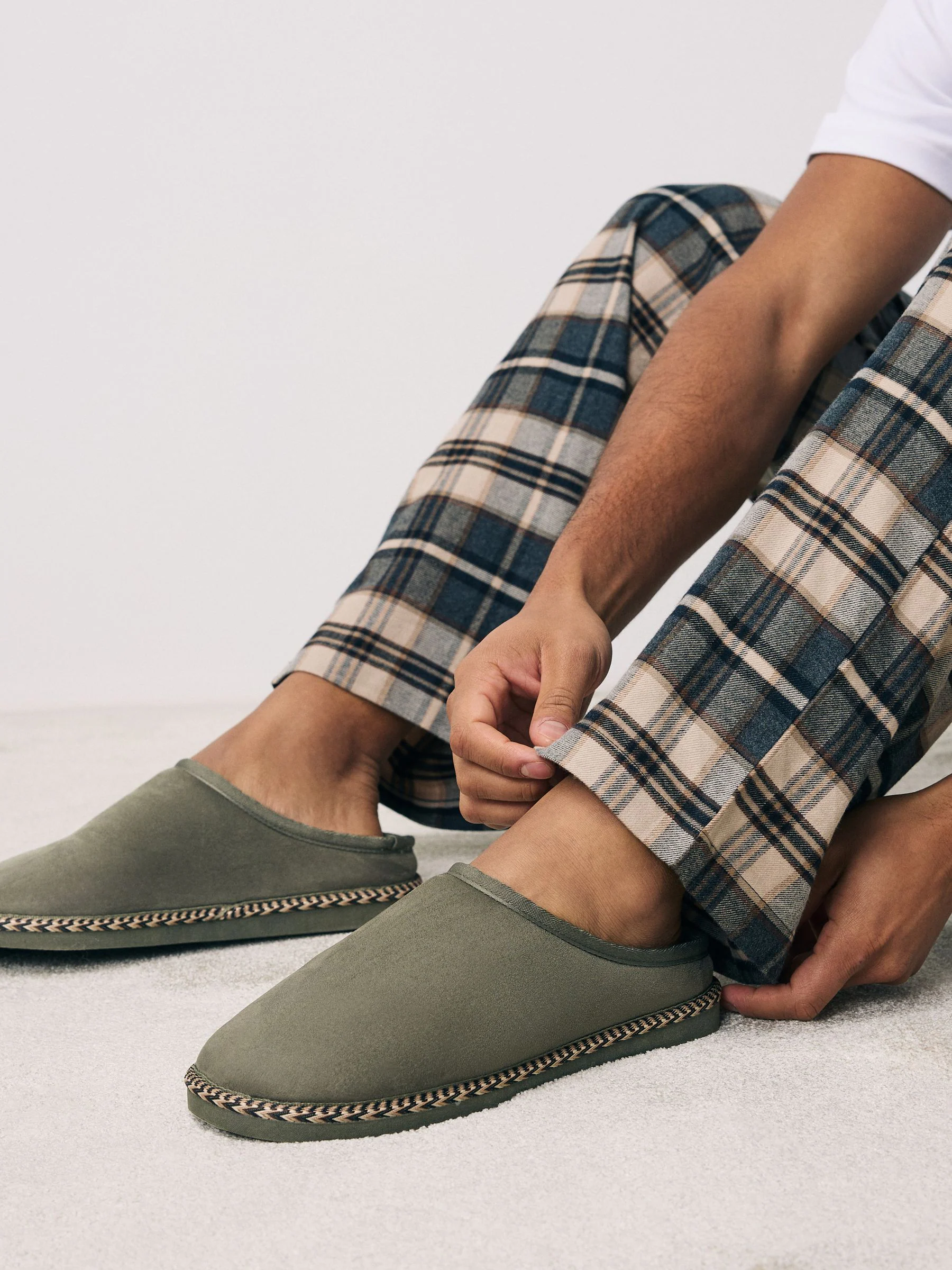 Kakigroen - Microsuede Taped Mule Slippers