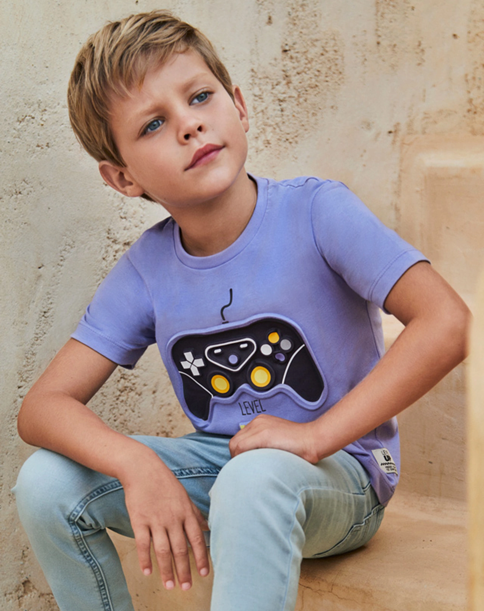 T-Shirt LEVEL UP in lila