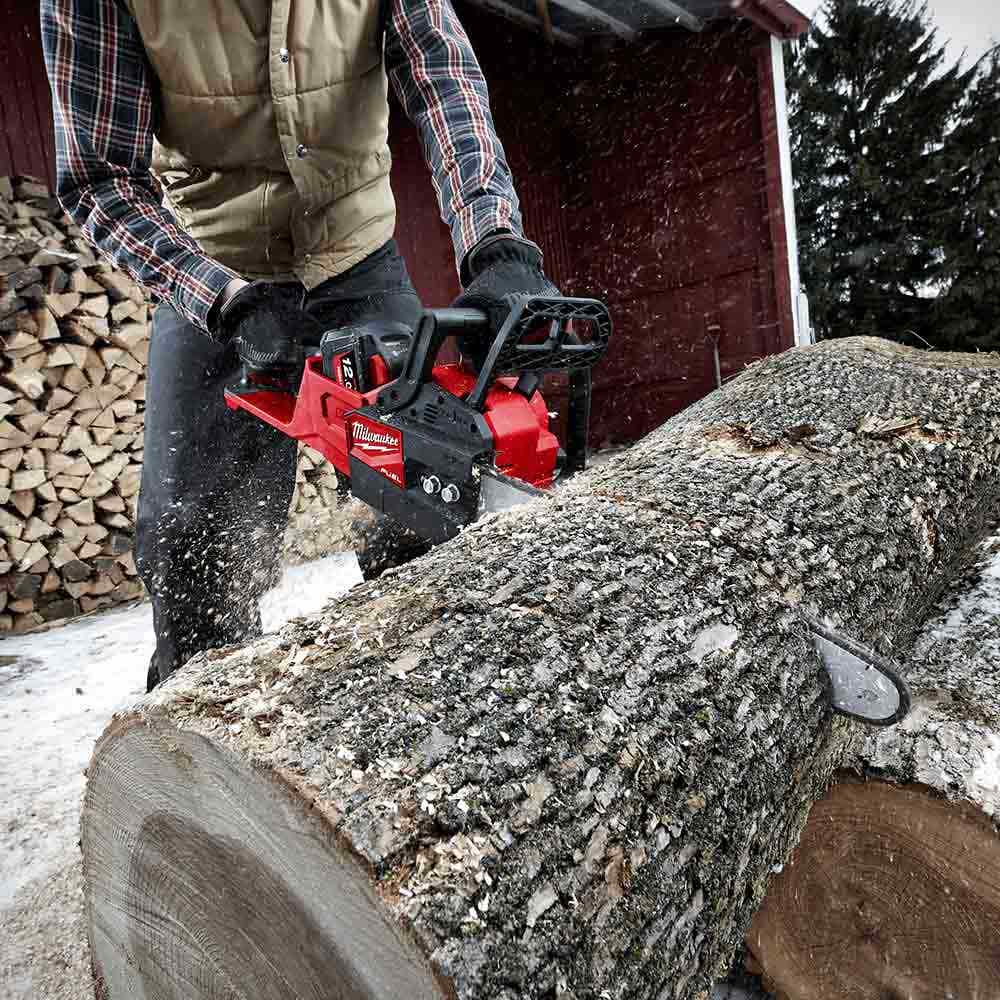 MILWAUKEE 18V FUEL™ 356mm Chainsaw Skin M18FCHS140