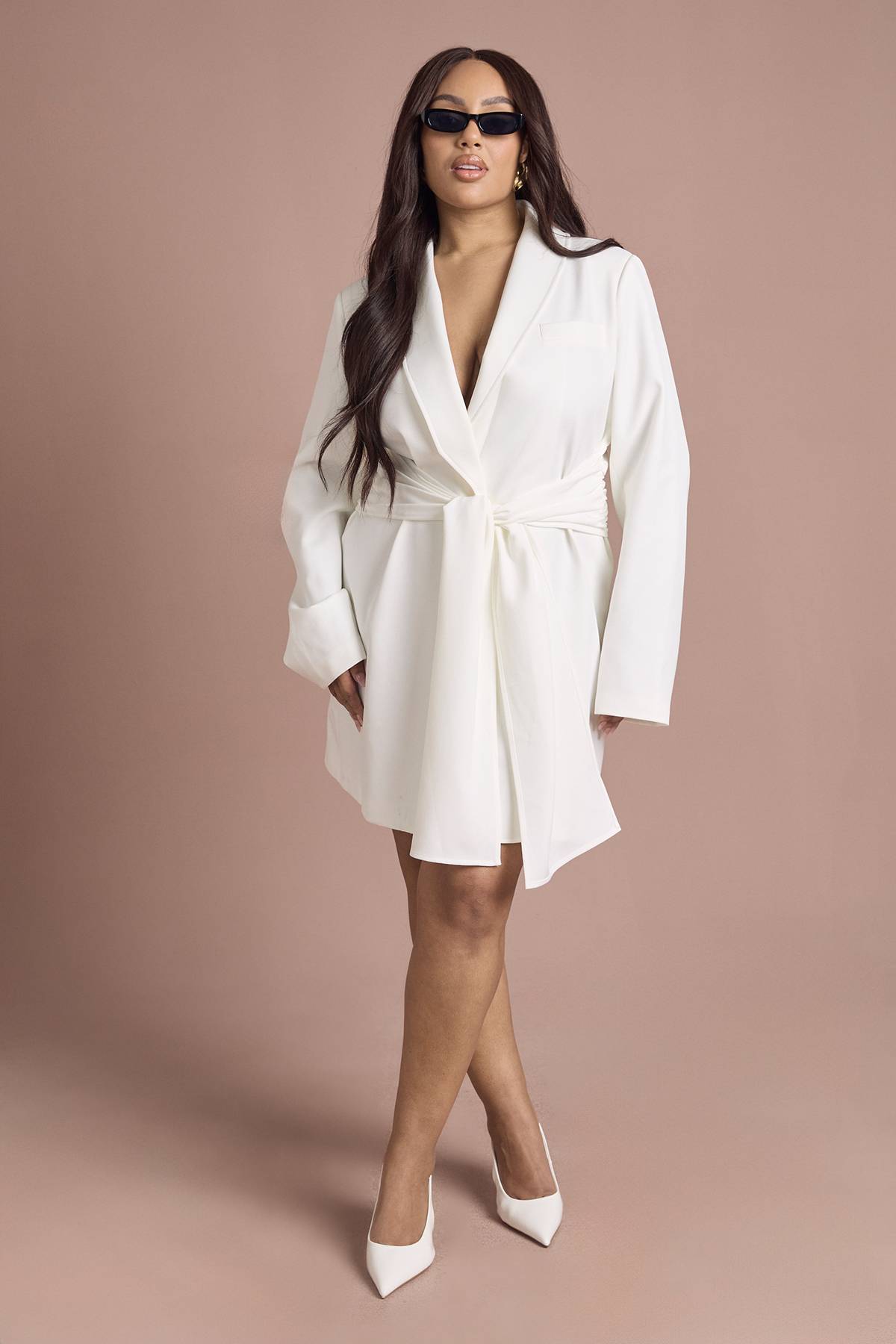 boohoo Robe Blazer Grande Taille Avec Ceinture Obi Nouée À La Taille