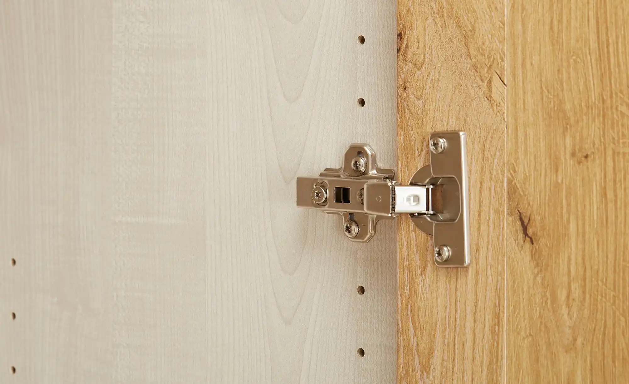 Drehtürenschrank Vivia