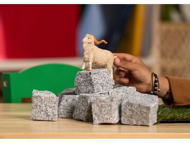 Schleich Spielzeugfigur Farm World Angoraziegenbock Spielzeug-Tierfigur
